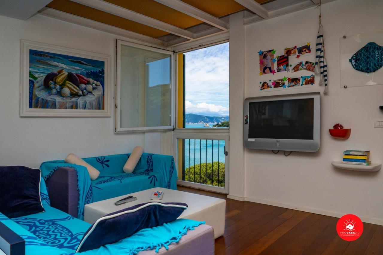 Апартаменты La Casa Dagli Occhi Blu Портовенере Экстерьер фото